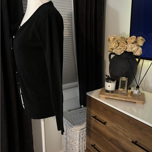 Elegant Black Button-Up Women's Cardigan - Picture 3 of 4